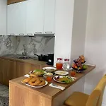 アパート Nuhellari - Family & Breakfast Near Osumi Canyons