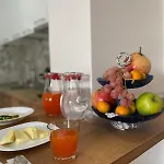 アパート Nuhellari - Family & Breakfast Near Osumi Canyons *
