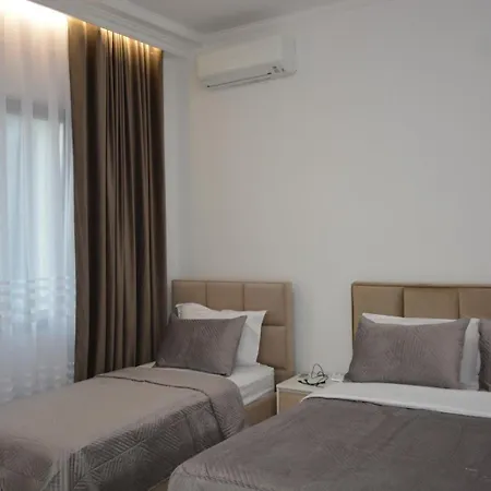 Guest House Nuhellari -Private House Breakfast Osum Canyon Corovode *