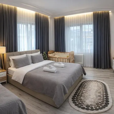 Nuhellari - Quiet Family Near Osumi Canyons Appartement *