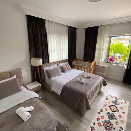 Appartement Guest House Nuhellari -Private House Breakfast Osum Canyon Corovode Zhaban